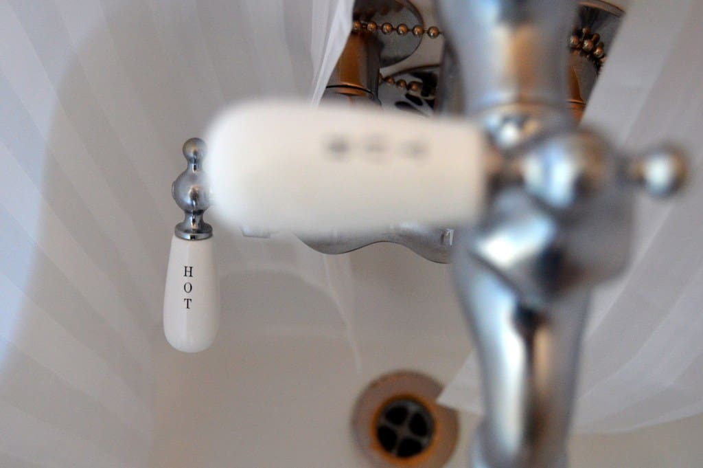 Onsite Bathtub Enamelling What It Is Not? Eager Beaver Bath